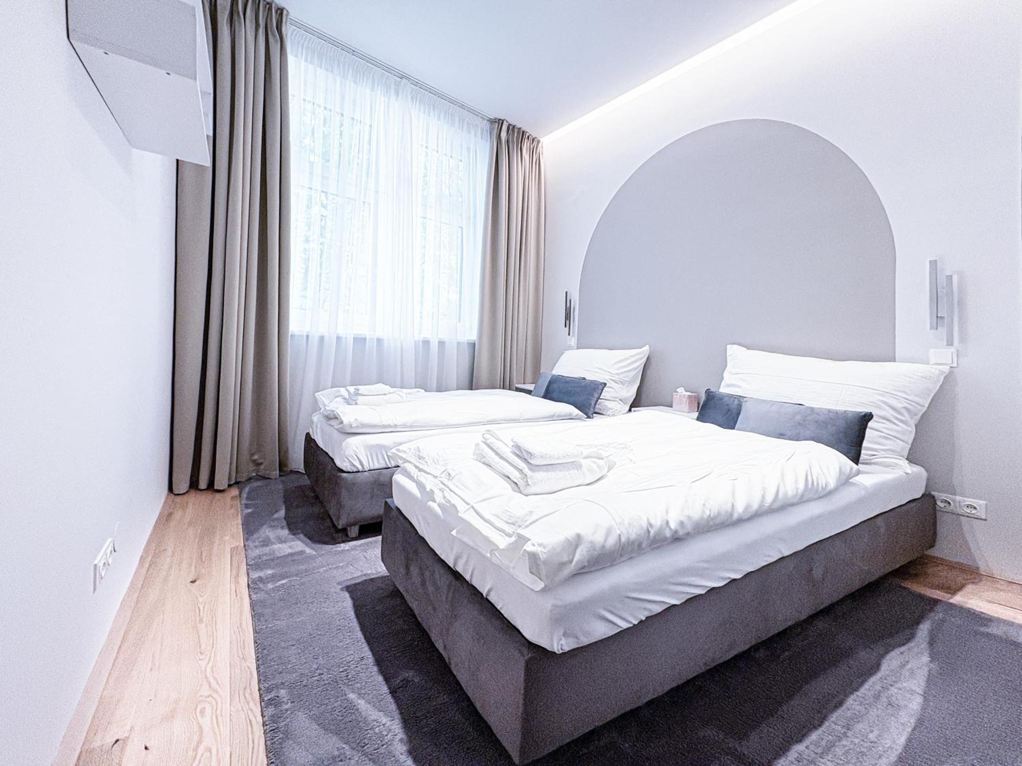 Charming - With Aircondition! Apartment